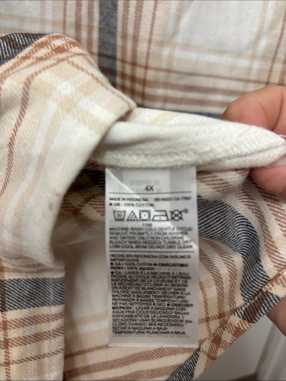 BRAND NEW Old Navy Cream, Brown and Black Plaid Button-Down Shirt 4X - Picture 4 of 4